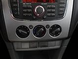 Ford Focus (2010) 1.6 16V, nová STK, Tažné - náhled 10