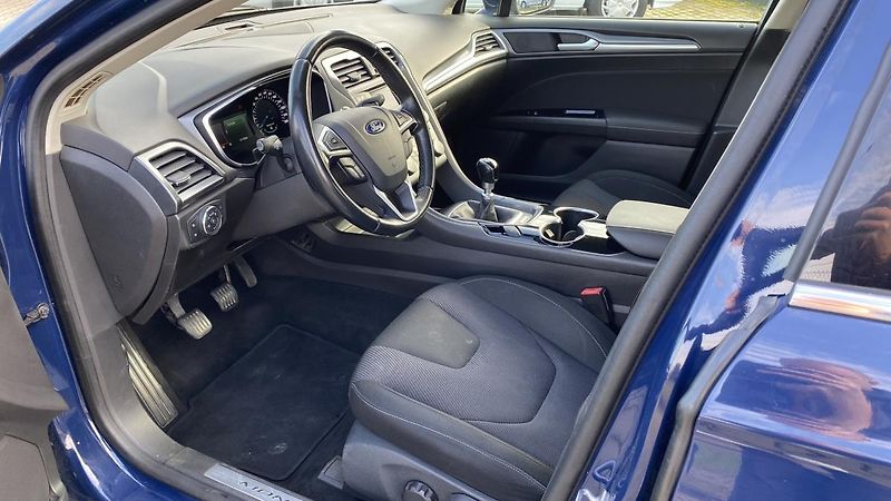 Ford Mondeo (2015) 1,5 Ecoboost 160k - fotka 9 z 18