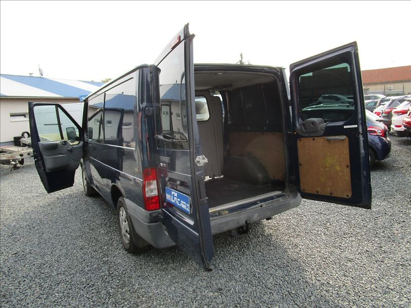 Ford Transit 260S 2.2TDCi Klima, 6 míst - fotka 25 z 39