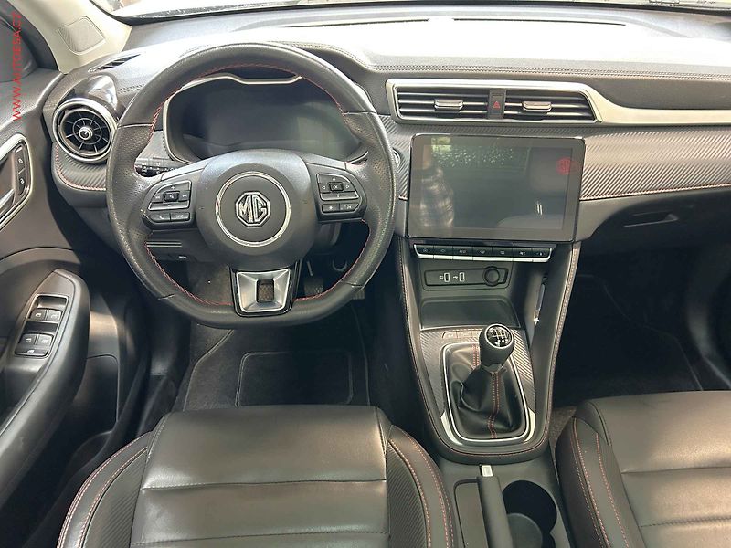 MG ZS (2024) 1.0 T-GDi, Essential - fotka 8 z 17