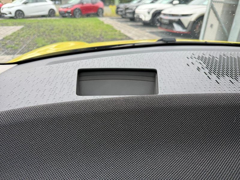 Mini Cooper SE, Hatchback, 135 kW - fotka 14 z 33