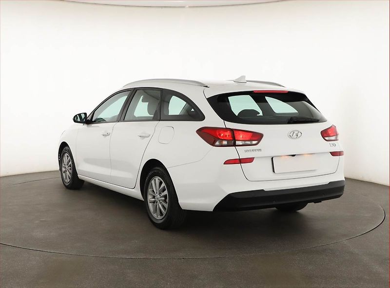 Hyundai i30 (2020) 1.4 T-GDI, Serv.kniha - fotka 4 z 18