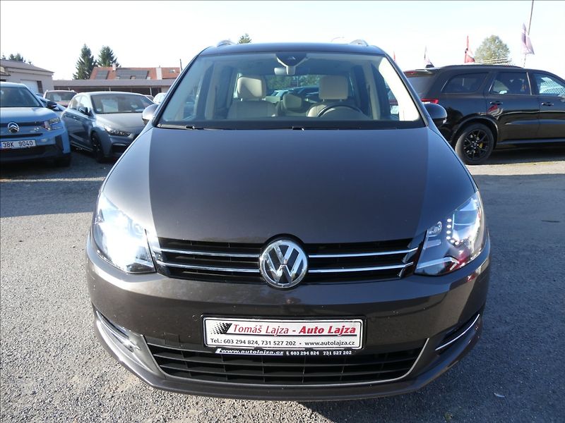 Volkswagen Sharan 2,0 TDi HIGHLINE, rezervace - fotka 2 z 50