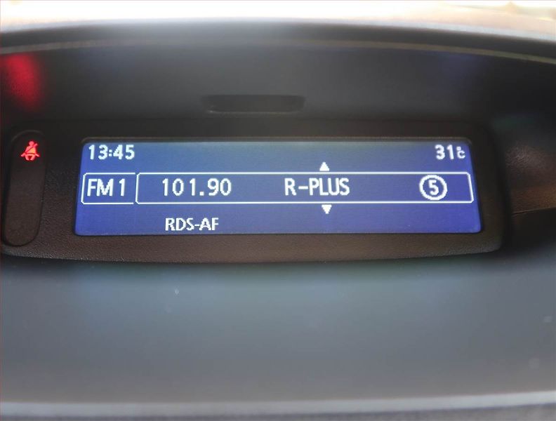 Renault Fluence (2013) 1.6 16V, Tempomat - fotka 18 z 18