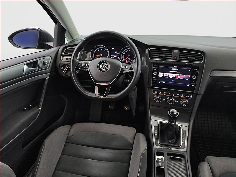 Volkswagen Golf (2018) Highline 1.0 TSI, Tempomat - fotka 7 z 17