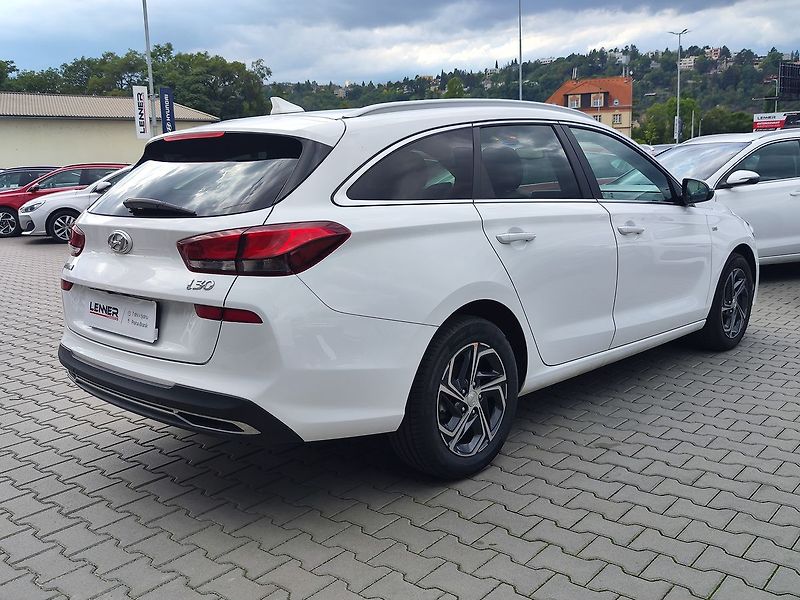 Hyundai i30 1.5 T-GDI/117kW Smart - fotka 5 z 30