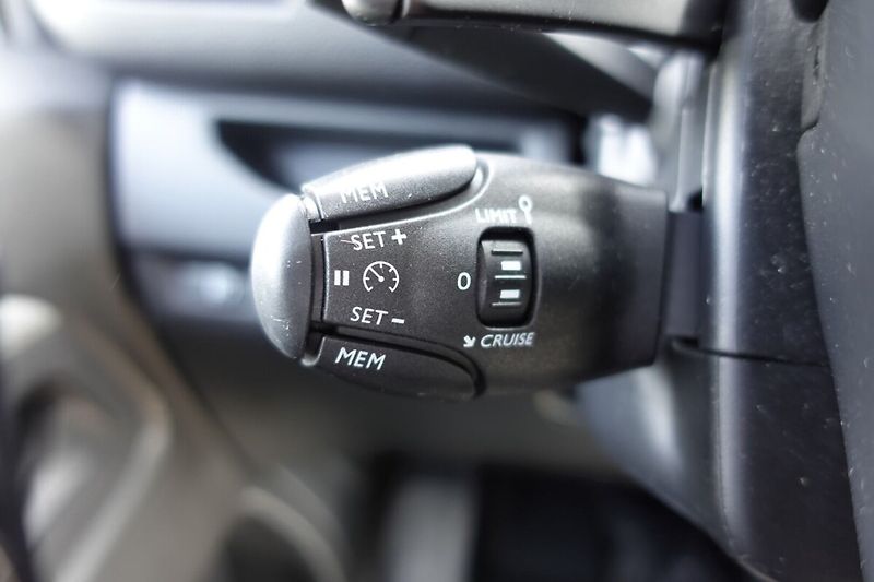 Toyota ProAce Verso 2.0D-4D 180 8AT L2 CrewCab Mul - fotka 27 z 30
