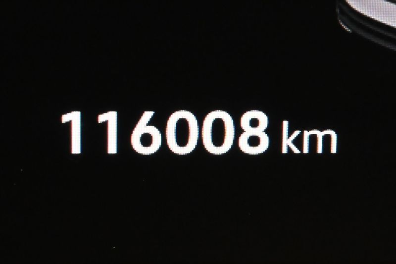 Volkswagen ID.3 Pro Business 150kW 58kWh SOH-8 - fotka 17 z 28