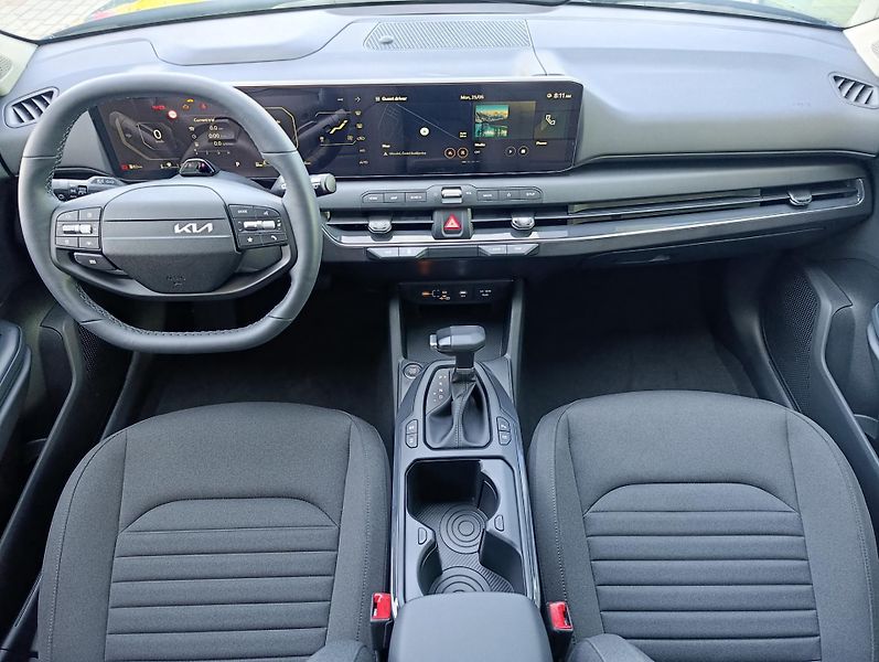 Kia K4 Sportswagon (2026) 1,6 T-GDi 7DCT EXCLUSIVE  - fotka 5 z 6