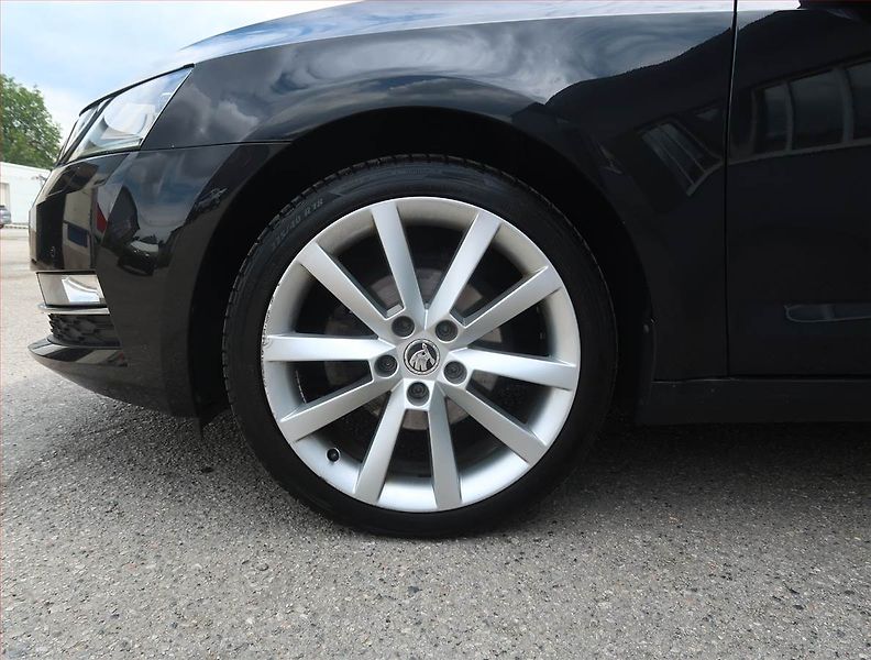 Škoda Octavia (2017) Style 2.0 TDI, Automat - fotka 15 z 22