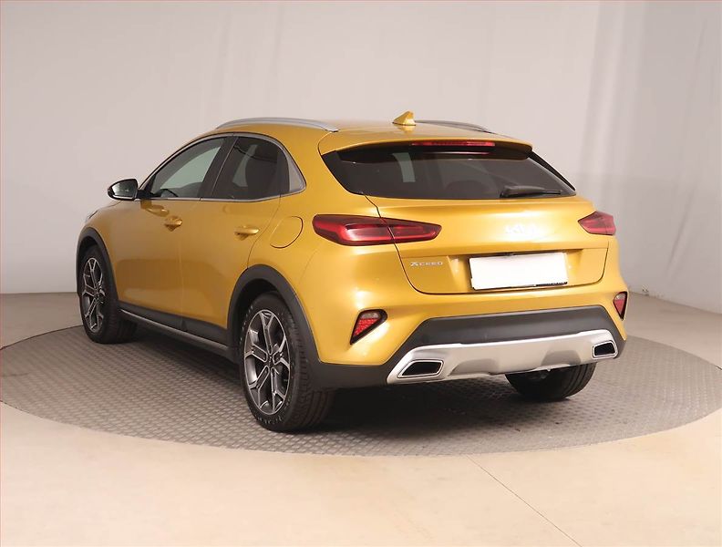 Kia XCeed (2022) Exclusive 1.5 T-GDI - fotka 4 z 17