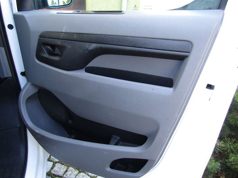 Citroën Jumpy (2017) 1.6 HDI 70kW  SUPER STAV - fotka 21 z 33