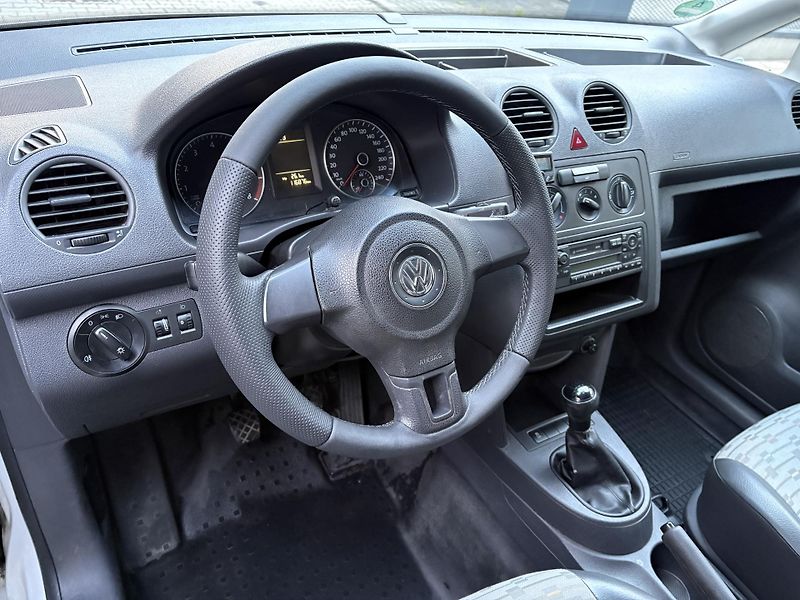 Volkswagen Caddy (2012) 1.2 TSI 77 kW - fotka 7 z 13