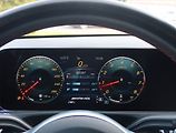 Mercedes-Benz Třídy A (2019) AMG line A 35 AMG 4MATIC - náhled 11