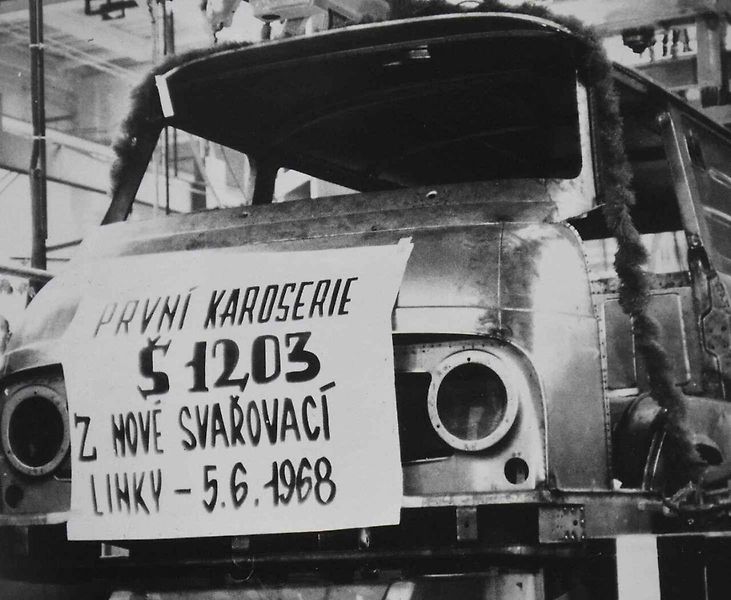 První prototyp s novým typovým označením 997.