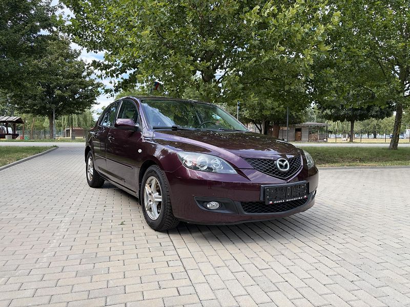 Mazda 3 1.6 Sport Active - fotka 14 z 29