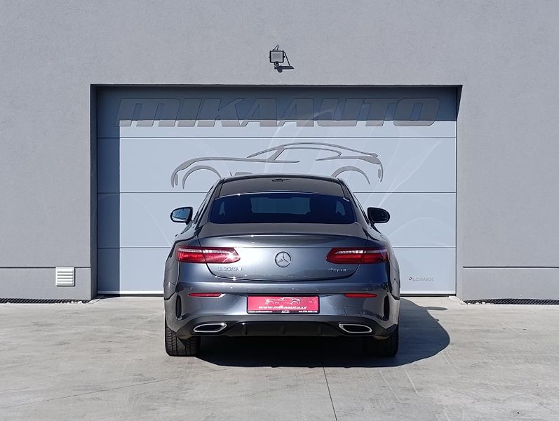 Mercedes-Benz Třídy E 220d 143kW AMG COUPÉ DPH - fotka 6 z 30