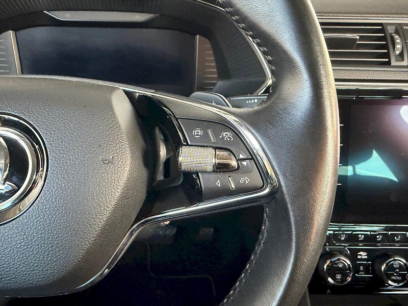 Škoda Superb (2021) Laurin & Klement 2.0 TDI / 147 - fotka 12 z 31