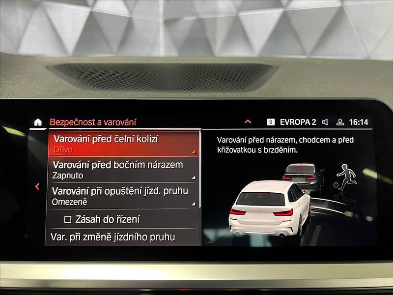 BMW Řada 3 320d xDrive M-PAKET, WEBASTO - fotka 18 z 30