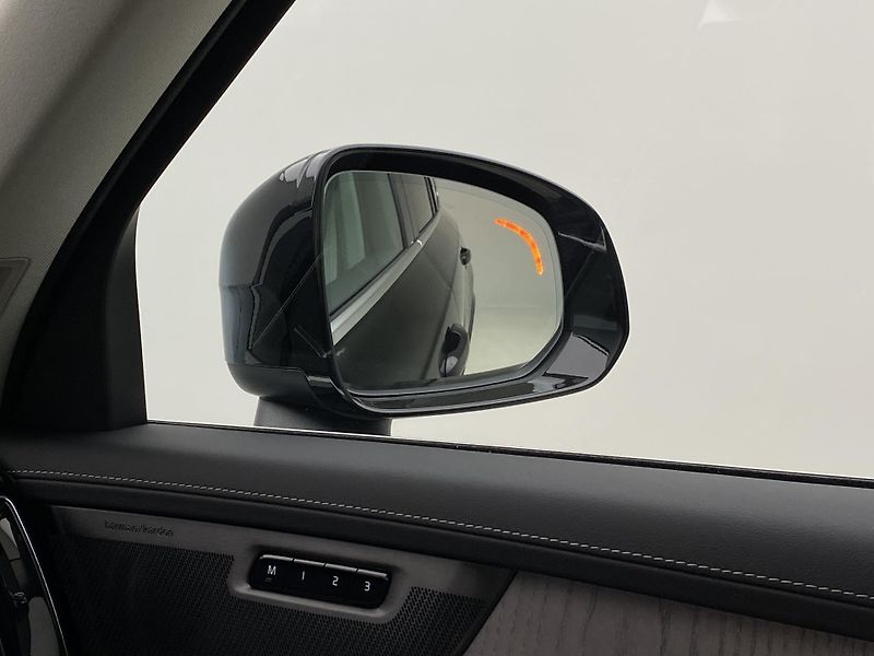 Volvo XC90 (2026) T8 AWD Plug-in BRIGHT PLUS 7m - fotka 36 z 68