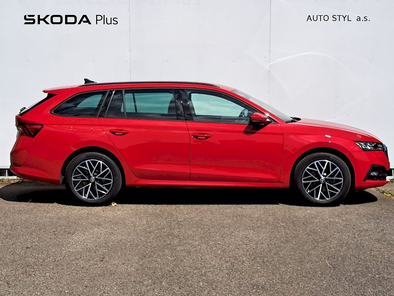 Škoda Octavia (2023) COMBI AMBITION 1.5TSI 110kW 6° - fotka 6 z 24