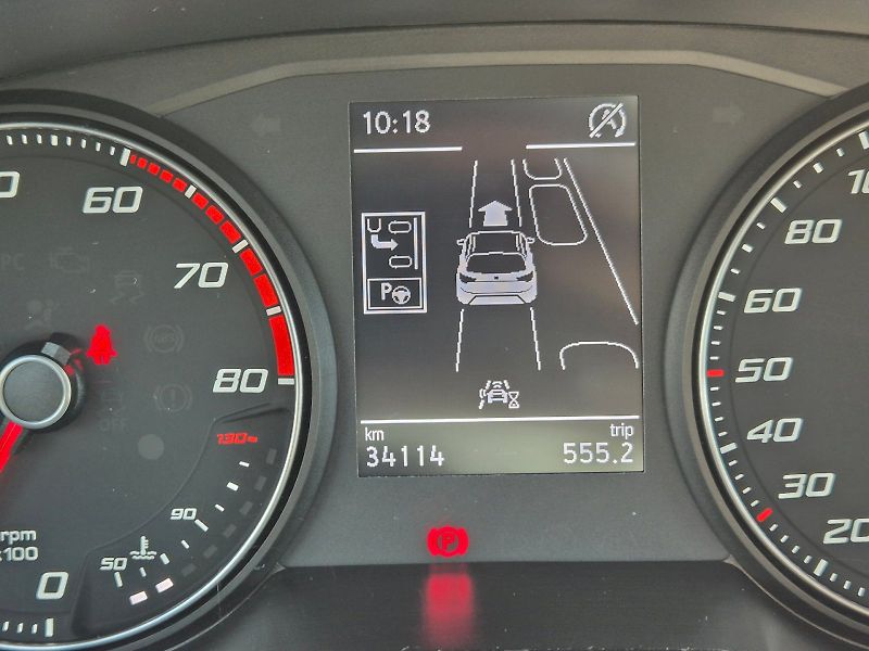 Seat Arona (2022) FR 1.0 TSI 81 kW 6°manuální - fotka 27 z 33