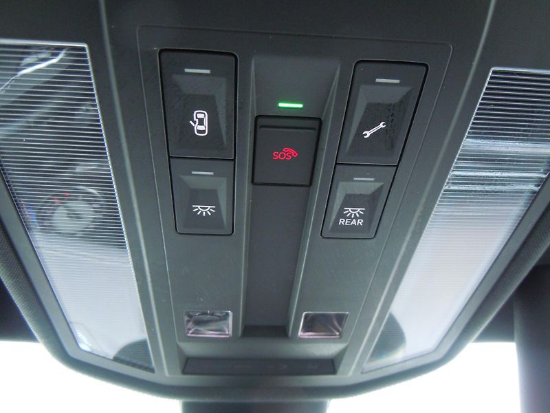 Volkswagen Touareg 3,0TDI VZDUCH KŮŽE HUD TAŽNÉ - fotka 39 z 40
