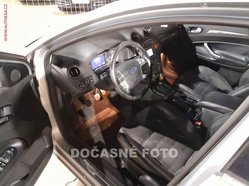 Ford Mondeo (2008) 2.2 TDCI, servis.kniha - fotka 3 z 3