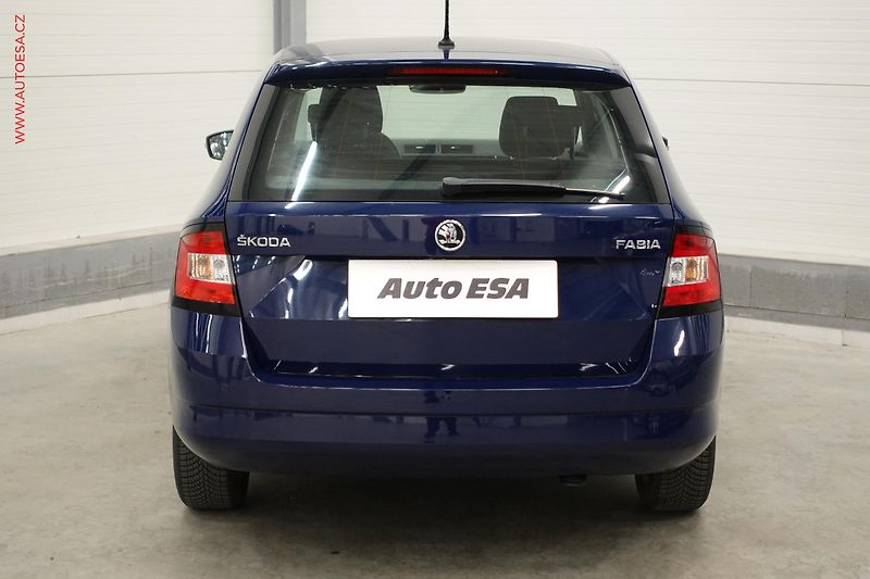 Škoda Fabia (2017) 1.4 TDi, 2.maj,ČR, Style - fotka 5 z 23