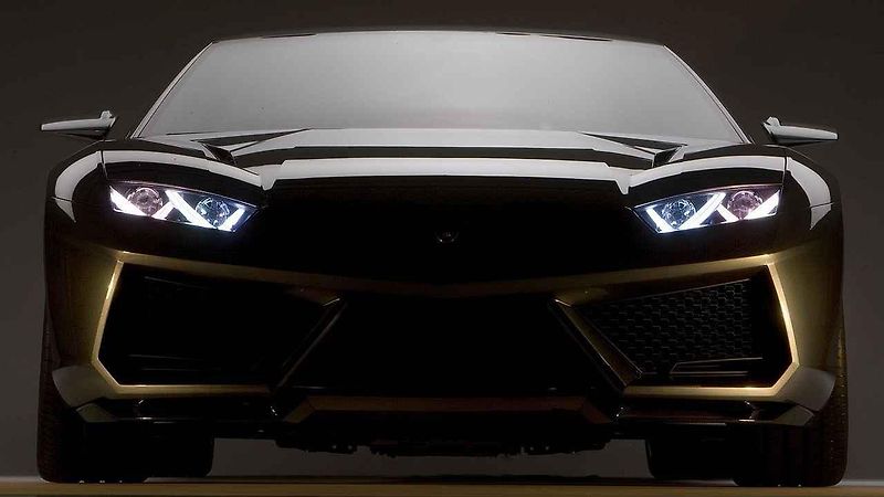 Koncept Lamborghini Estoque.