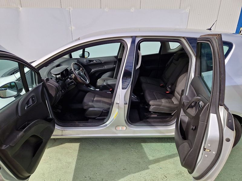 Opel Meriva 1.4 T - fotka 22 z 30