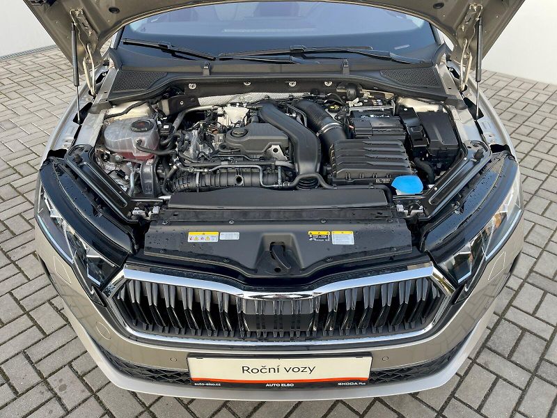 Škoda Octavia (2025) Combi 1,5 TSI / 110 kW Top Sel - fotka 12 z 30