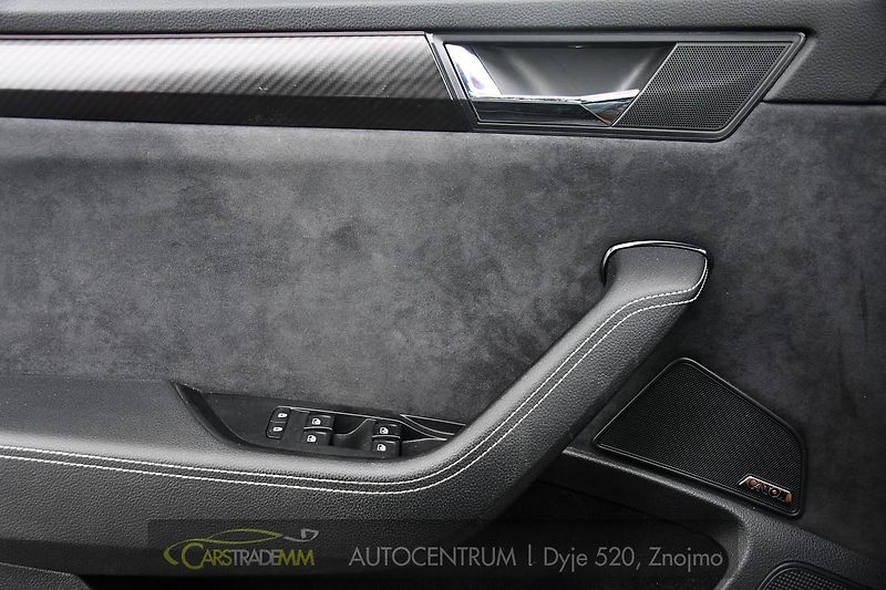 Škoda Superb 2.0TDi SPORTLINE 4X4 NEZ.TOP  - fotka 26 z 52