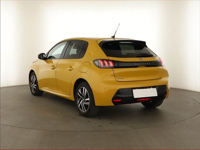 Peugeot 208 (2021) Allure 1.2 PureTech, Kůže - fotka 4 z 13