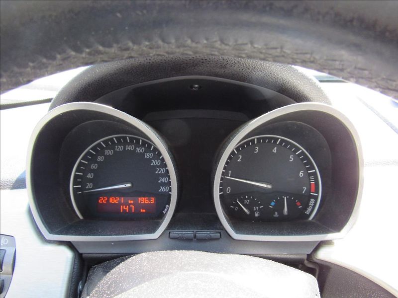 BMW Z4 2,5 i 141kW Manuál - fotka 19 z 39