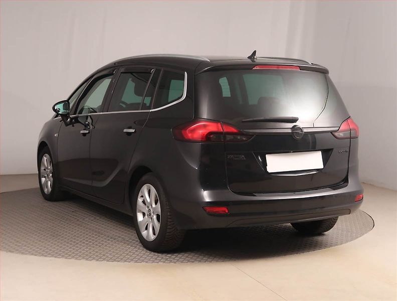 Opel Zafira (2013) Cosmo 1.6 CDTI, Tempomat - fotka 4 z 15