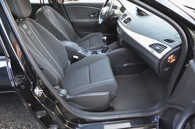 Renault Mégane (2014) 1.2 TCe 85kW / KEYLESS / TAŽNÉ - fotka 10 z 30