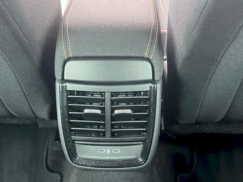 Škoda Kamiq (2024) SELEC TSI 85/1.0 M6F - fotka 31 z 33