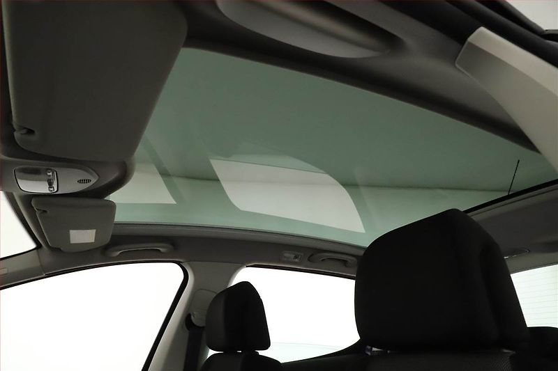 Peugeot 308 (2008) 1.4 VTi, Serv.kniha, po STK - fotka 10 z 14
