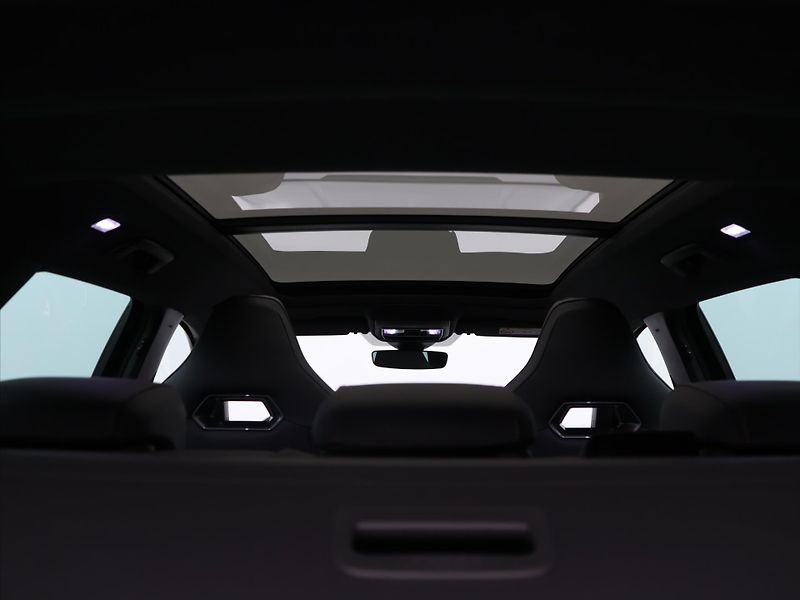 Cupra Leon 2.0 TSI 180kW ST DSG LED ACC - fotka 14 z 25