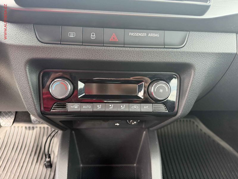 Škoda Fabia (2020) 1.0 TSi, 2.maj,ČR, Style - fotka 14 z 16