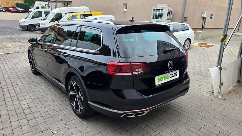 Volkswagen Passat (2023) 2.0 TDI 110kW DSG R-line - fotka 7 z 37