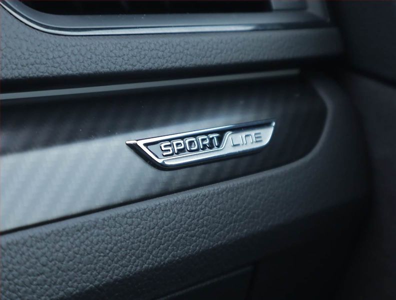 Škoda Superb (2021) Sportline 2.0 TDI - fotka 21 z 29