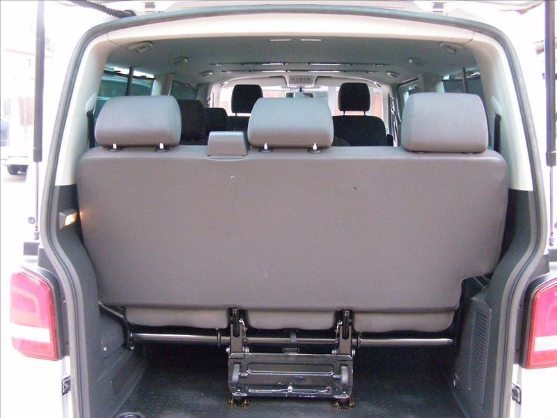 Volkswagen Caravelle 2,0   LONG  DSG po servisu 103 - fotka 18 z 38