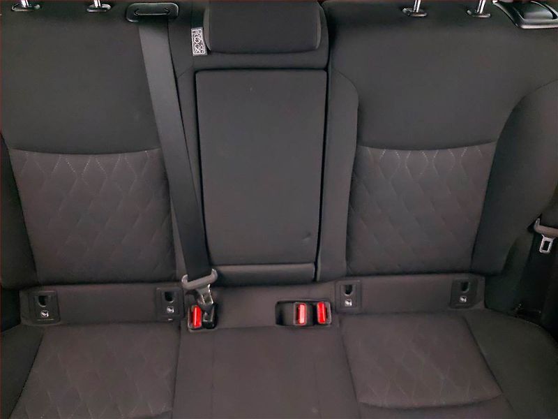 Toyota Corolla Cross (2024) Style 2.0 Hybrid 2WD - fotka 10 z 18