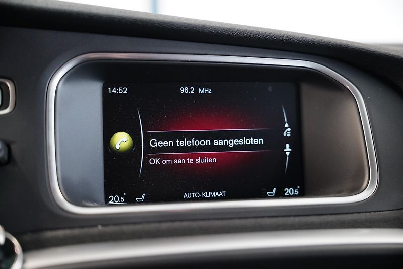 Volvo V40 - fotka 14 z 23