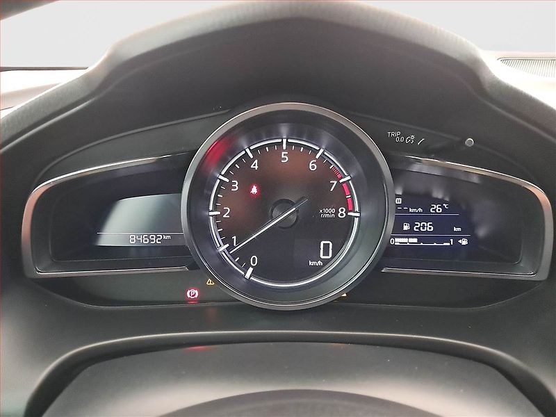 Mazda 3 (2017) Emotion 2.0 Skyactiv-G, Navi - fotka 11 z 16