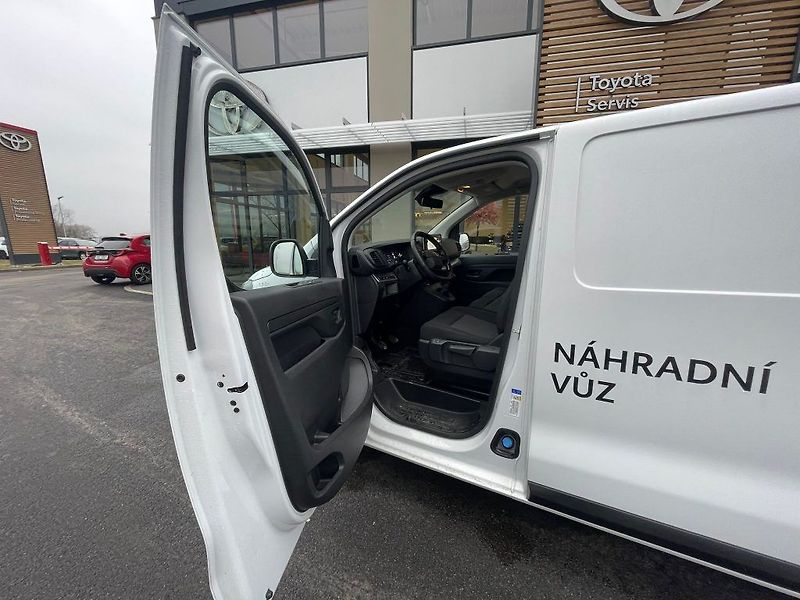 Toyota ProAce 2.0 D-4D 144HP MT Active Navi - fotka 11 z 25