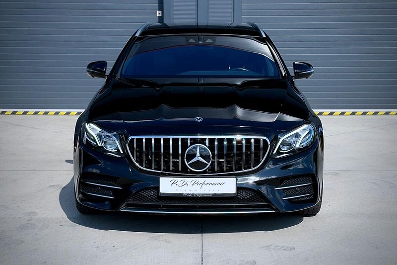 Mercedes-Benz Třídy E (2018) Mercedes-Benz E 53 AMG 4Matic+ - fotka 7 z 52