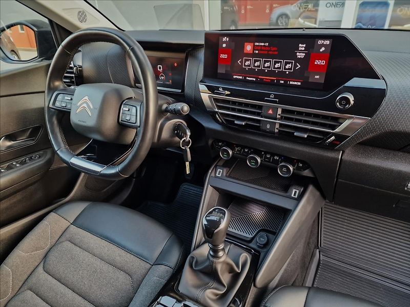 Citroën C4 1.2PureTech 96kW Feel Pack,ČR - fotka 38 z 50